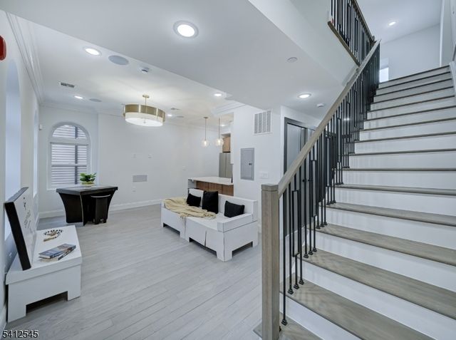 133 Clifton Pl 2, Jersey City, NJ 07304