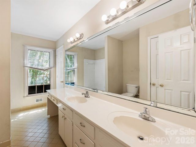 12301 Oakhaven Drive, Charlotte, NC 28273