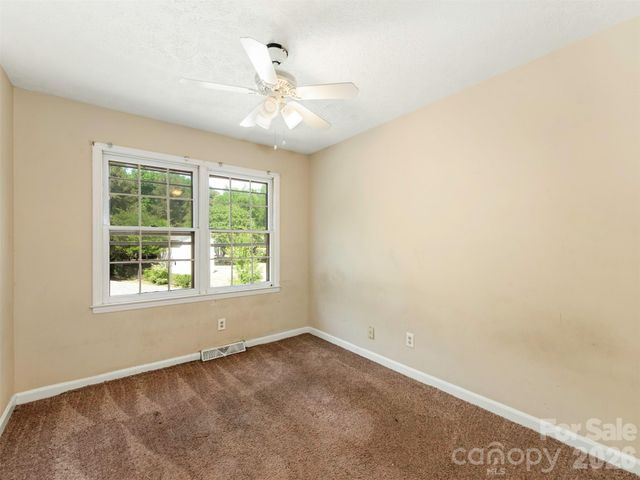 12301 Oakhaven Drive, Charlotte, NC 28273