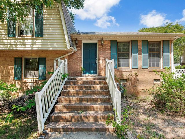 12301 Oakhaven Drive, Charlotte, NC 28273