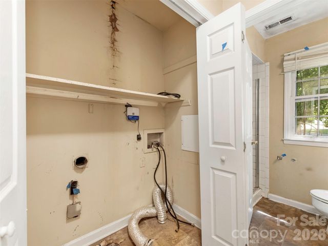 12301 Oakhaven Drive, Charlotte, NC 28273