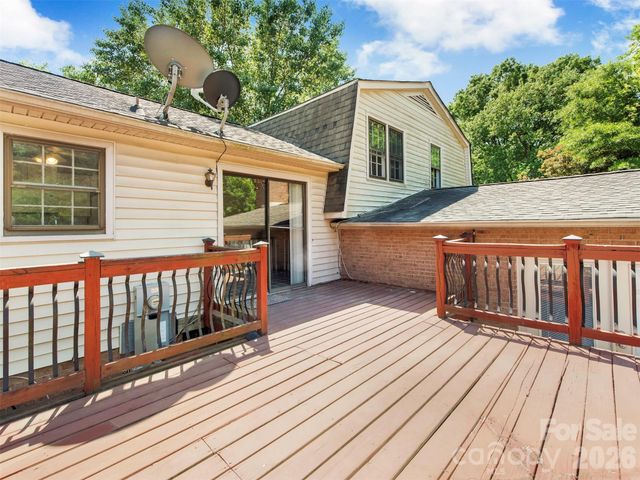 12301 Oakhaven Drive, Charlotte, NC 28273
