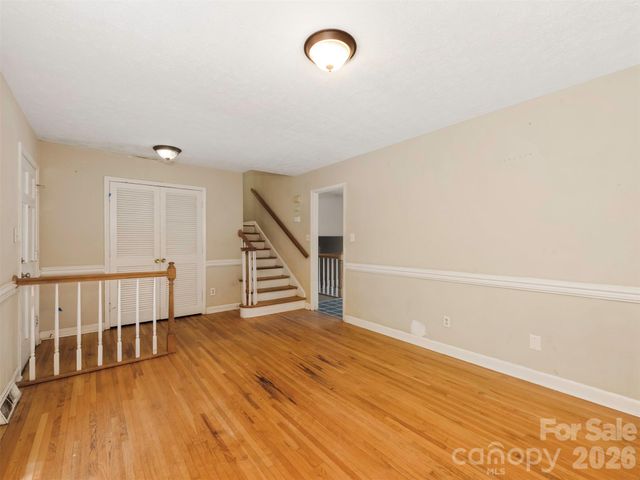 12301 Oakhaven Drive, Charlotte, NC 28273