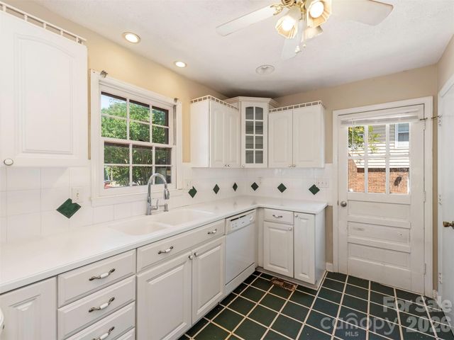 12301 Oakhaven Drive, Charlotte, NC 28273