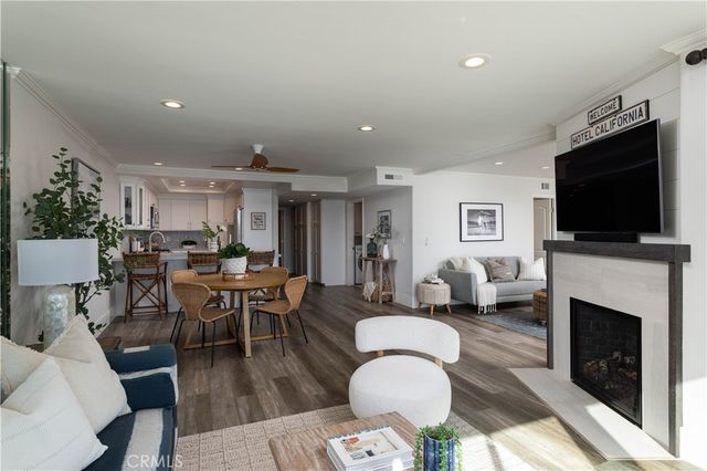 423 Avenida Granada 2, San Clemente, CA 92672