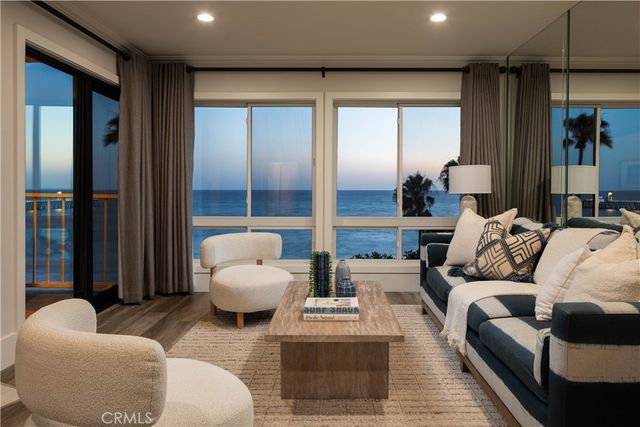 423 Avenida Granada 2, San Clemente, CA 92672
