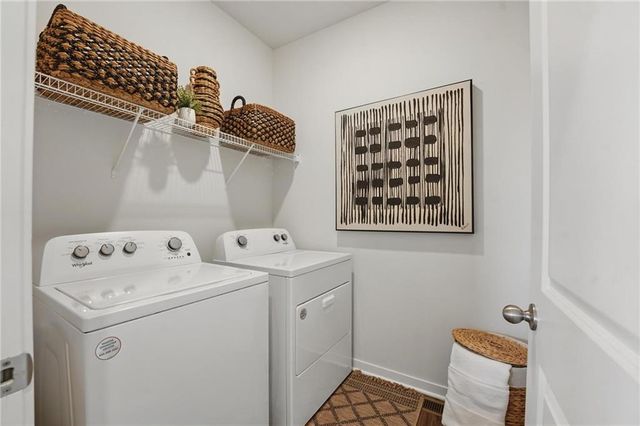 2212 Crestview Place, Raymore, MO 64083