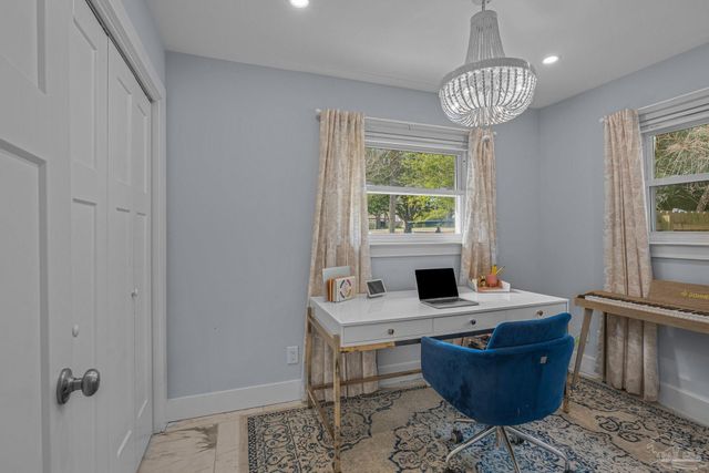 306 Shoreline Dr, Gulf Breeze, FL 32561