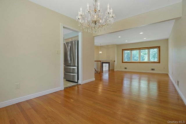 19 Von Beaste Lane, Congers, NY 10920