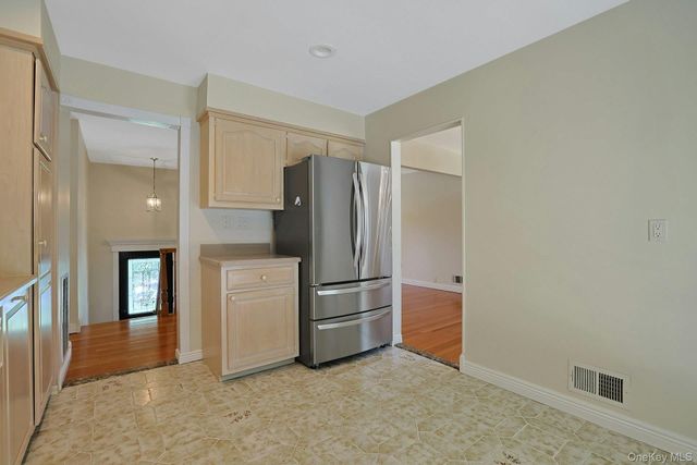 19 Von Beaste Lane, Congers, NY 10920