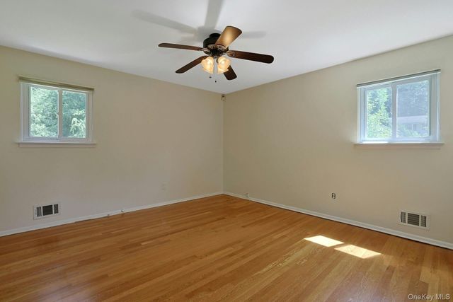 19 Von Beaste Lane, Congers, NY 10920