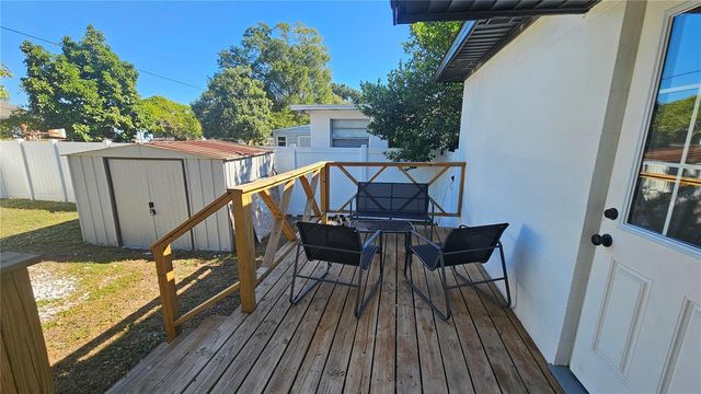 3011 W SPRUCE STREET, Tampa, FL 33607
