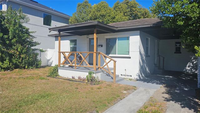 3011 W SPRUCE STREET, Tampa, FL 33607