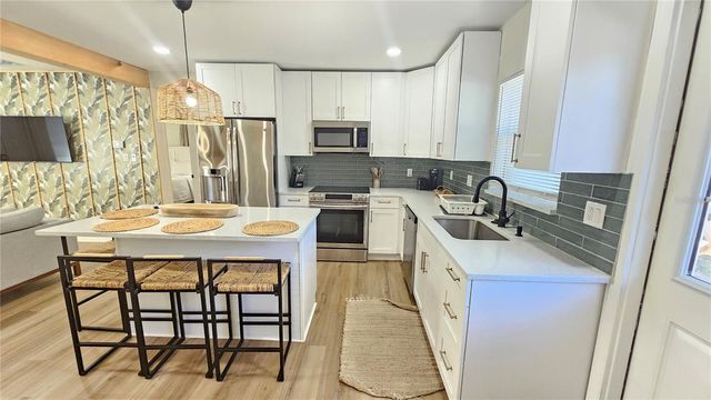 3011 W SPRUCE STREET, Tampa, FL 33607