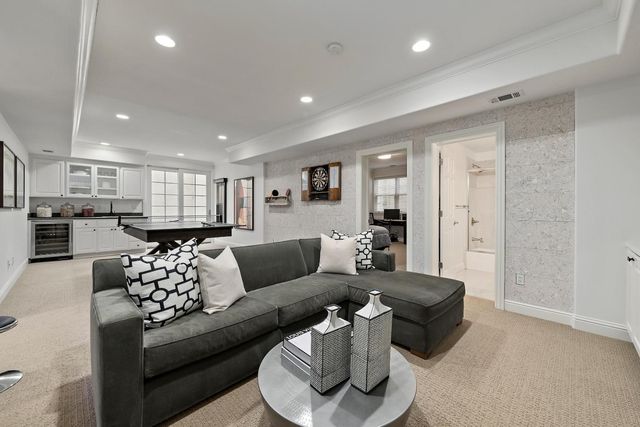 910 Cambridge Avenue, Menlo Park, CA 94025