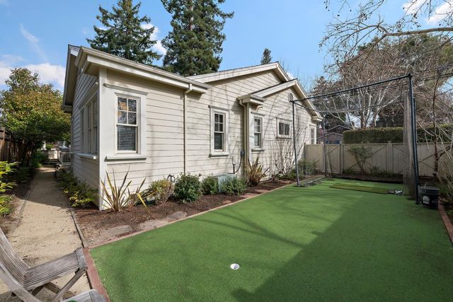 910 Cambridge Avenue, Menlo Park, CA 94025