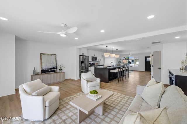 7415 E Holly Street, Scottsdale, AZ 85257