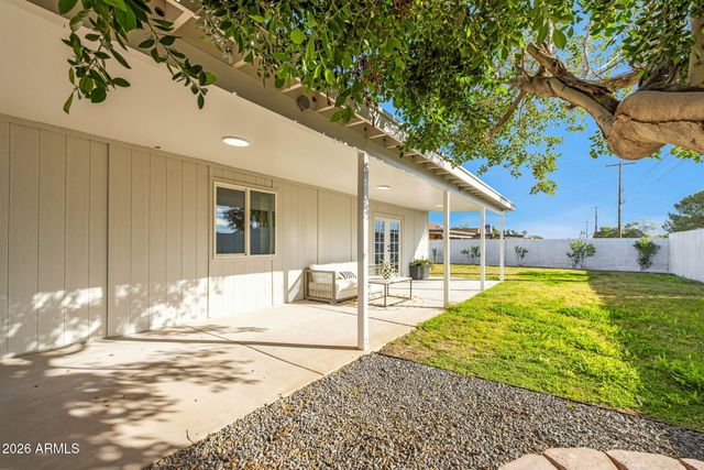 7415 E Holly Street, Scottsdale, AZ 85257