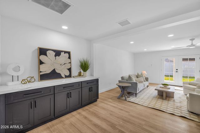 7415 E Holly Street, Scottsdale, AZ 85257