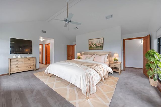 9811 Miner Road, Highlands, TX 77562