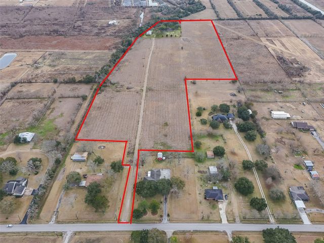 9811 Miner Road, Highlands, TX 77562