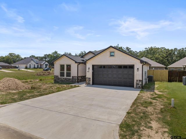 1010 Stone Wall, Mt Pleasant, TX 75456