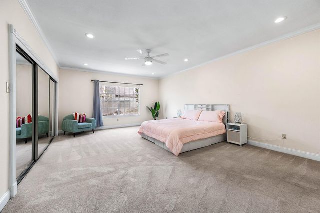 660 Wilcrest Drive 660, Houston, TX 77042