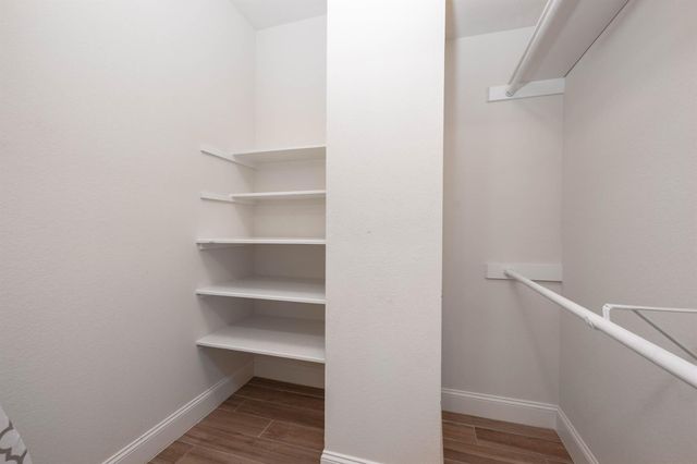 660 Wilcrest Drive 660, Houston, TX 77042