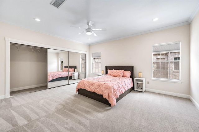 660 Wilcrest Drive 660, Houston, TX 77042