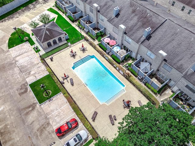 660 Wilcrest Drive 660, Houston, TX 77042