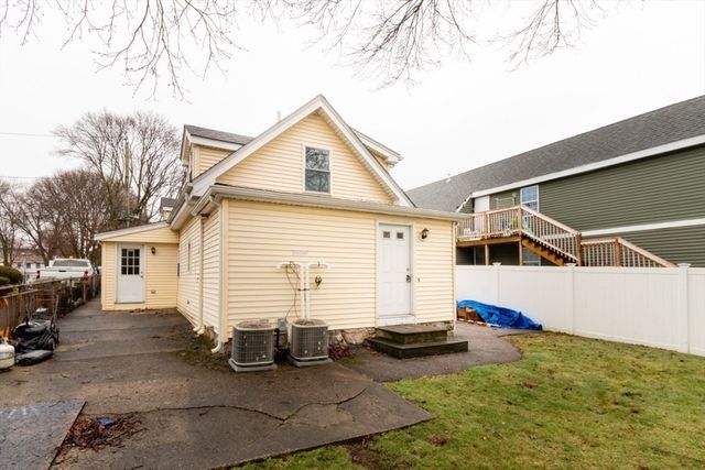 15 Buckingham St 2, Boston, MA 02136