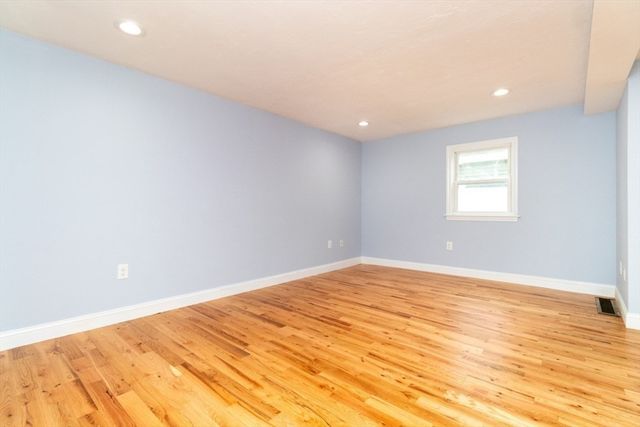 15 Buckingham St 2, Boston, MA 02136