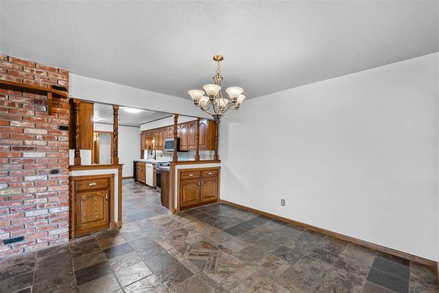 1101 2nd St, Chattanooga, OK 73528