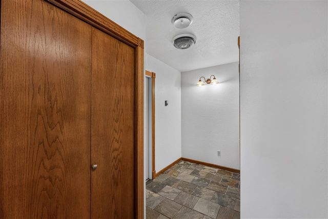 1101 2nd St, Chattanooga, OK 73528