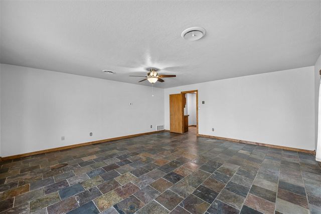 1101 2nd St, Chattanooga, OK 73528