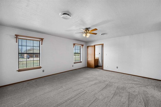 1101 2nd St, Chattanooga, OK 73528