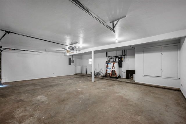 1101 2nd St, Chattanooga, OK 73528