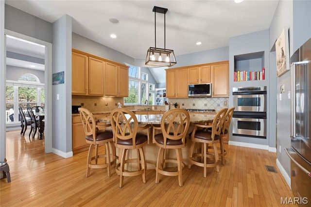 439 Chukker Valley, Ellisville, MO 63021