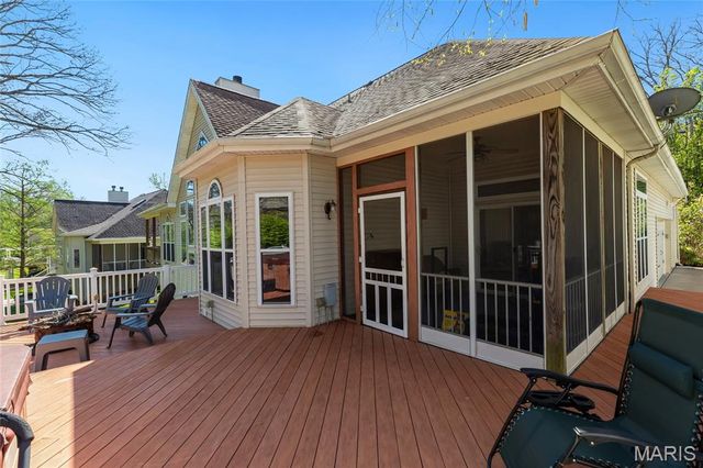 439 Chukker Valley, Ellisville, MO 63021