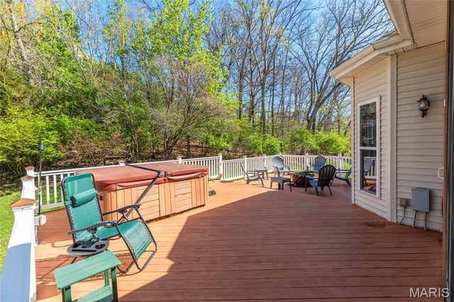 439 Chukker Valley, Ellisville, MO 63021