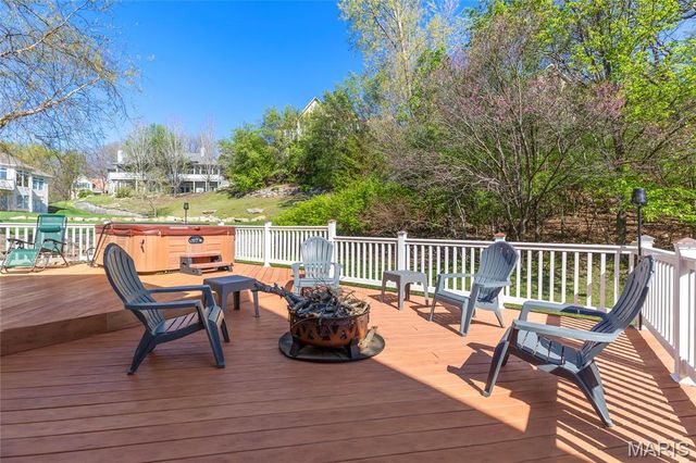 439 Chukker Valley, Ellisville, MO 63021