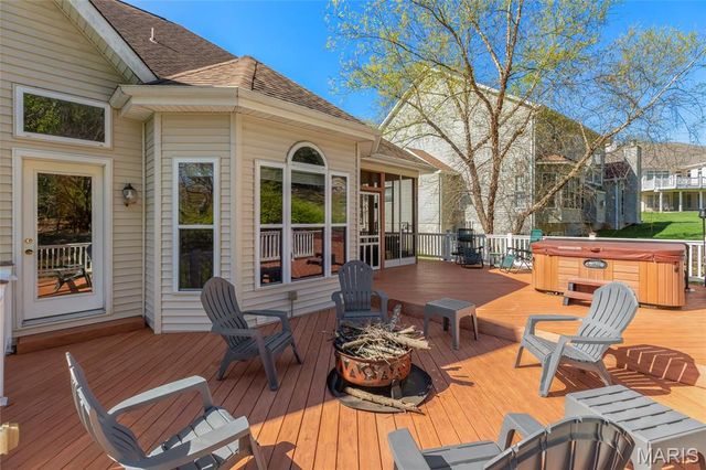 439 Chukker Valley, Ellisville, MO 63021