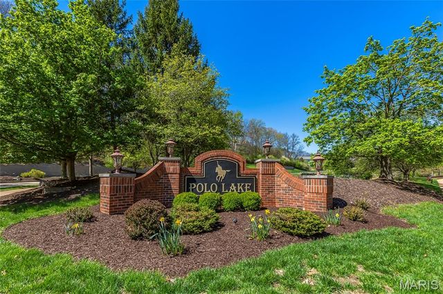 439 Chukker Valley, Ellisville, MO 63021