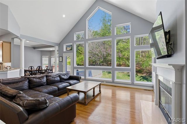 439 Chukker Valley, Ellisville, MO 63021