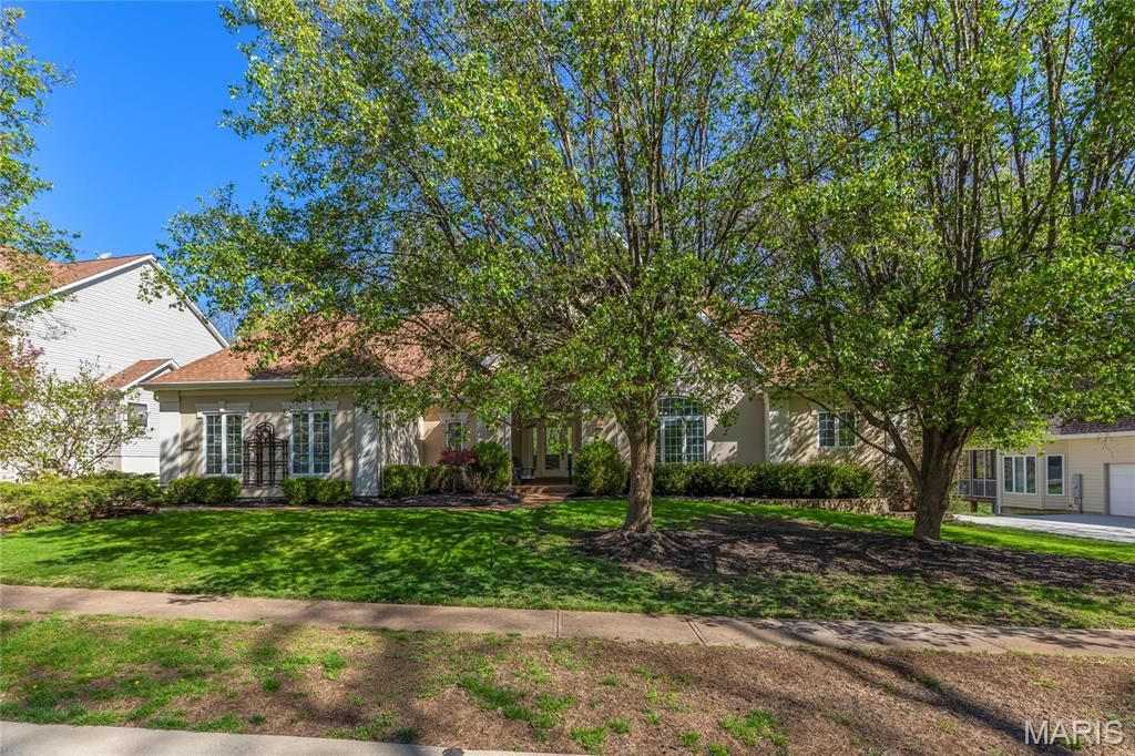 439 Chukker Valley, Ellisville, MO 63021