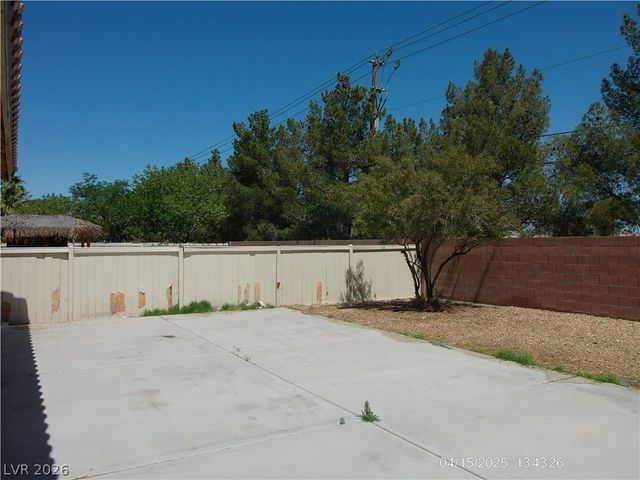 5312 Crestpoint Watch Court, North Las Vegas, NV 89031