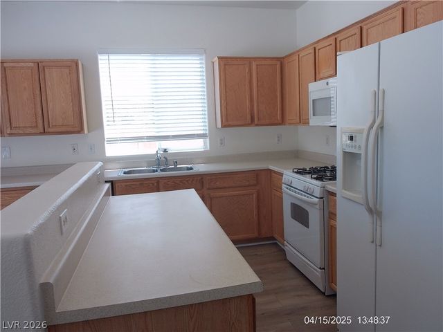 5312 Crestpoint Watch Court, North Las Vegas, NV 89031