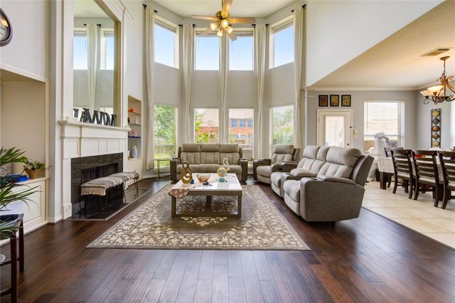 5911 Canyon Brook Court, Sugar Land, TX 77479