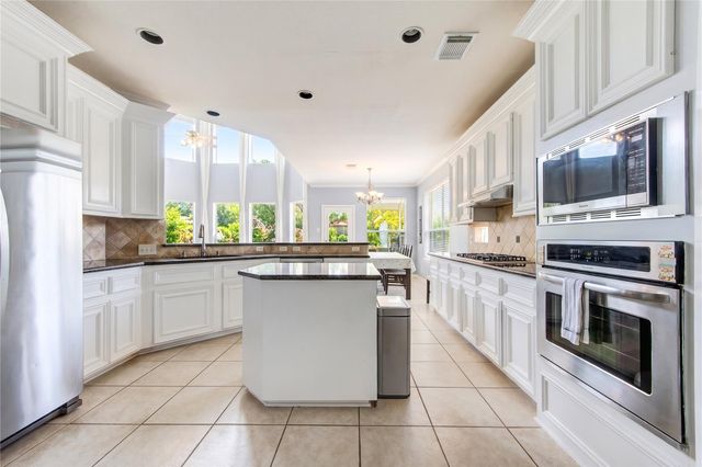 5911 Canyon Brook Court, Sugar Land, TX 77479