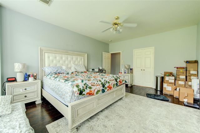 5911 Canyon Brook Court, Sugar Land, TX 77479